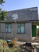Дачный домик 2 этажа из красного кирпича, земли 5,8 соток